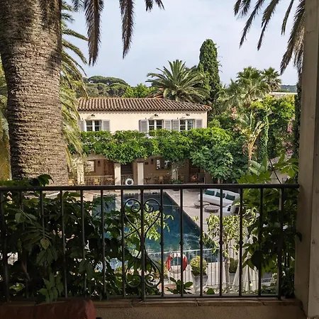 Pastis 4* Saint Tropez