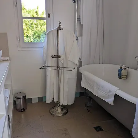 Pastis Hotel